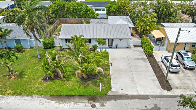 19144 SE Arnold Drive, Tequesta, FL 33469