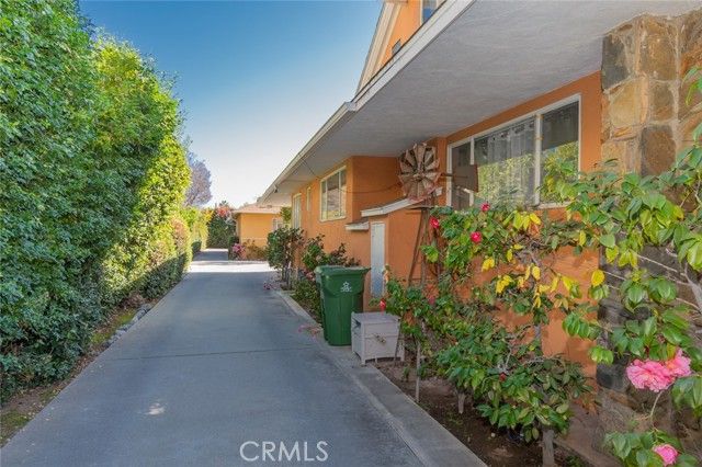 460 S El Molino, Pasadena, CA 91101