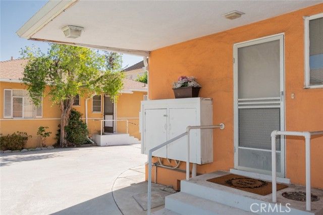 460 S El Molino, Pasadena, CA 91101