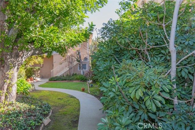 460 S El Molino, Pasadena, CA 91101