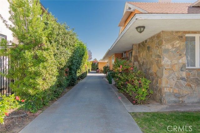 460 S El Molino, Pasadena, CA 91101