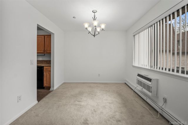 24 Carhart Avenue 318, White Plains, NY 10605