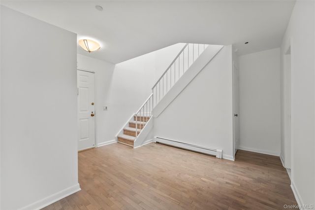 24 Carhart Avenue 318, White Plains, NY 10605