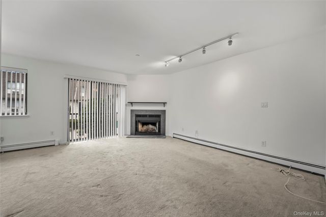 24 Carhart Avenue 318, White Plains, NY 10605