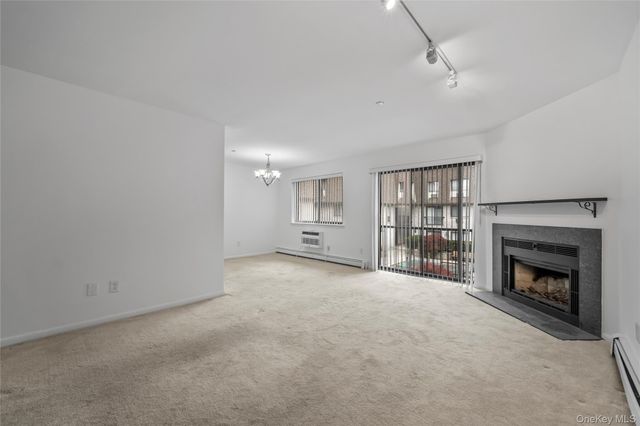 24 Carhart Avenue 318, White Plains, NY 10605