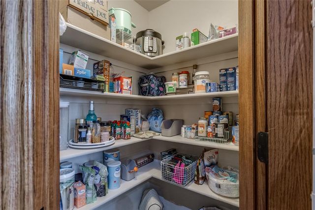 2858 Fields Road, El Reno, OK 73036