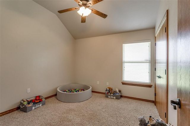 2858 Fields Road, El Reno, OK 73036