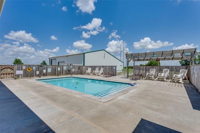 2858 Fields Road, El Reno, OK 73036