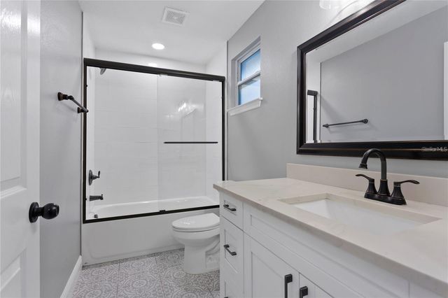 1014 E HAMILTON AVENUE, Tampa, FL 33604