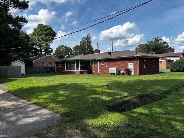 1510 Landsworth ST, Chesapeake, VA 23324