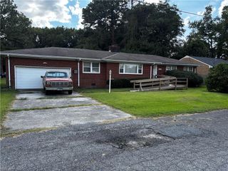 1510 Landsworth ST, Chesapeake, VA 23324