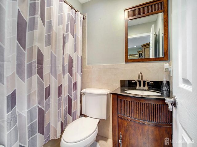 611 PENN Street, Perth Amboy, NJ 08861