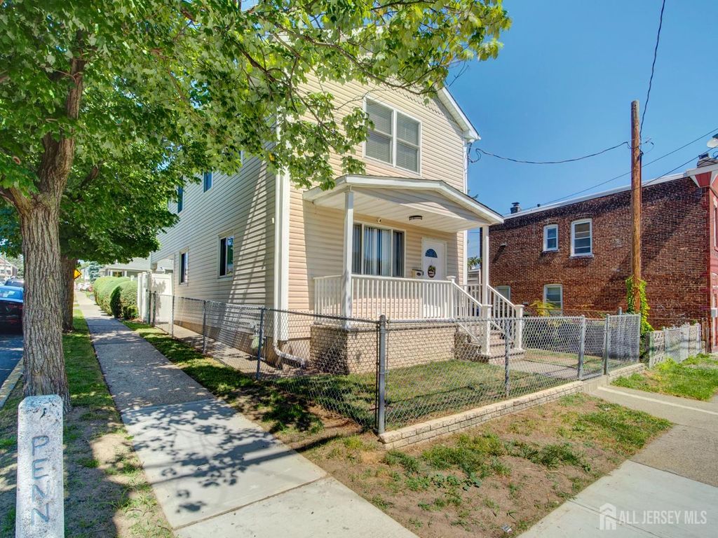 611 PENN Street, Perth Amboy, NJ 08861