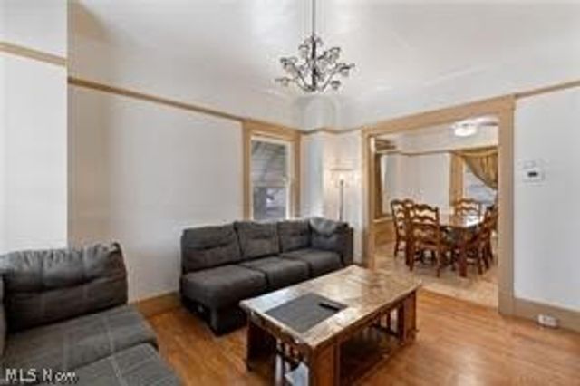 1544 Wyandotte Avenue, Lakewood, OH 44107