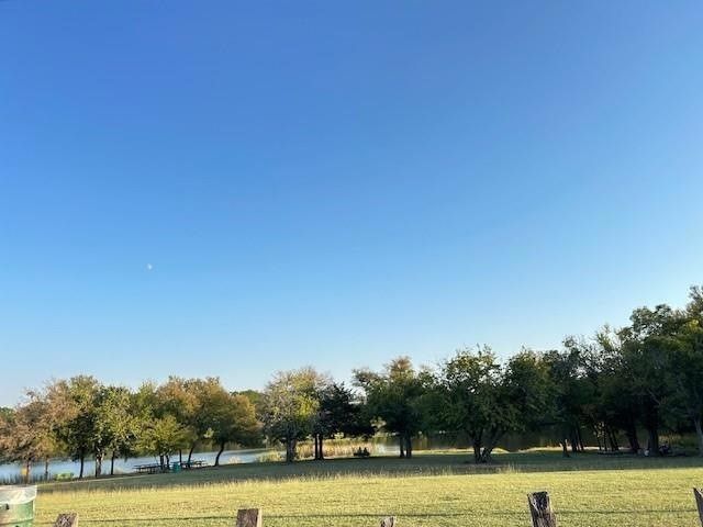 2215 Gustavus Dr, Sherman, TX 75092