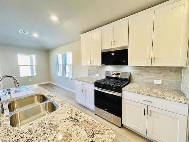 2215 Gustavus Dr, Sherman, TX 75092