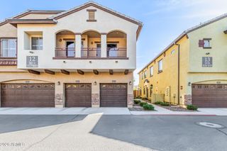 2725 E MINE CREEK Road 2022, Phoenix, AZ 85024