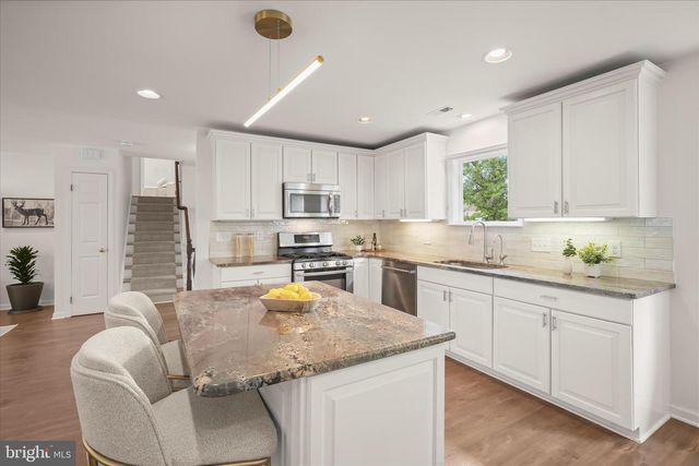12912 STALLION CT, Potomac, MD 20854