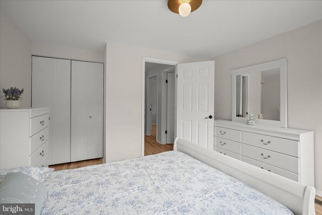 12912 STALLION CT, Potomac, MD 20854