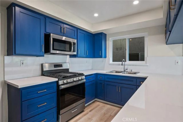 845 2nd Street, Hermosa Beach, CA 90254