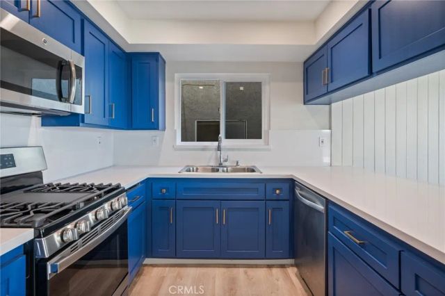 845 2nd Street, Hermosa Beach, CA 90254