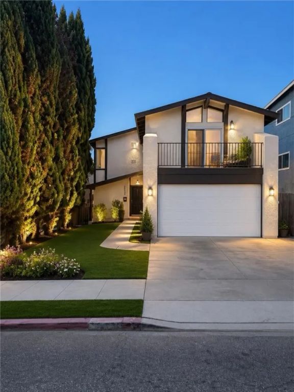 845 2nd Street, Hermosa Beach, CA 90254