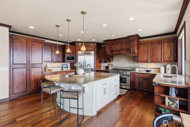 2734 NE Daphne Street, Issaquah, WA 98029