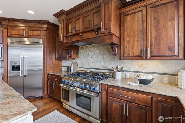 2734 NE Daphne Street, Issaquah, WA 98029