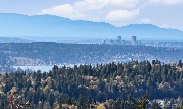 2734 NE Daphne Street, Issaquah, WA 98029