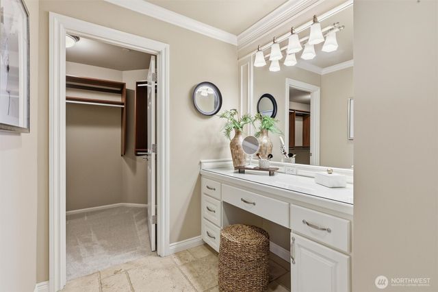 2734 NE Daphne Street, Issaquah, WA 98029