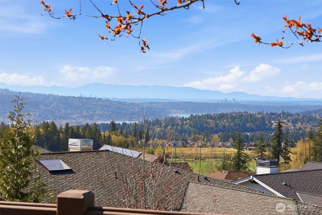 2734 NE Daphne Street, Issaquah, WA 98029