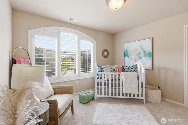 2734 NE Daphne Street, Issaquah, WA 98029