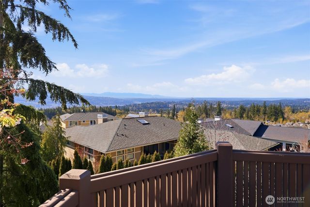 2734 NE Daphne Street, Issaquah, WA 98029