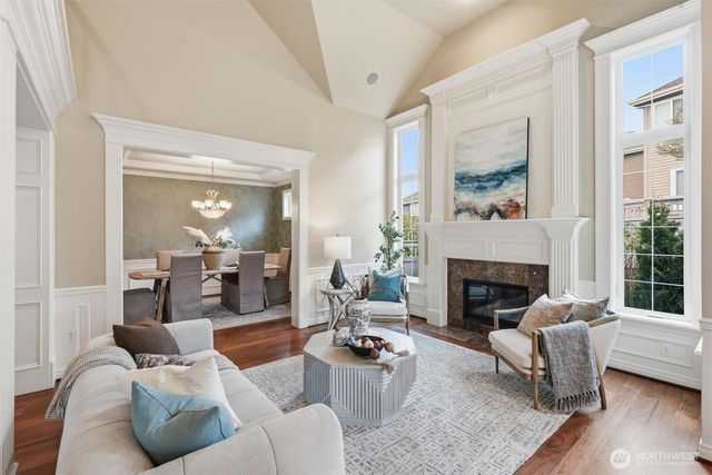 2734 NE Daphne Street, Issaquah, WA 98029