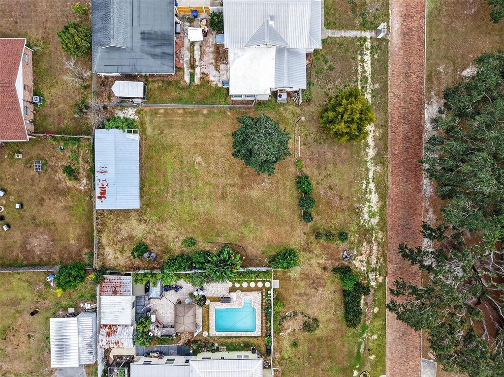 Image 11 of property listing at XXX S INDIANA AVE, Groveland, FL 34736