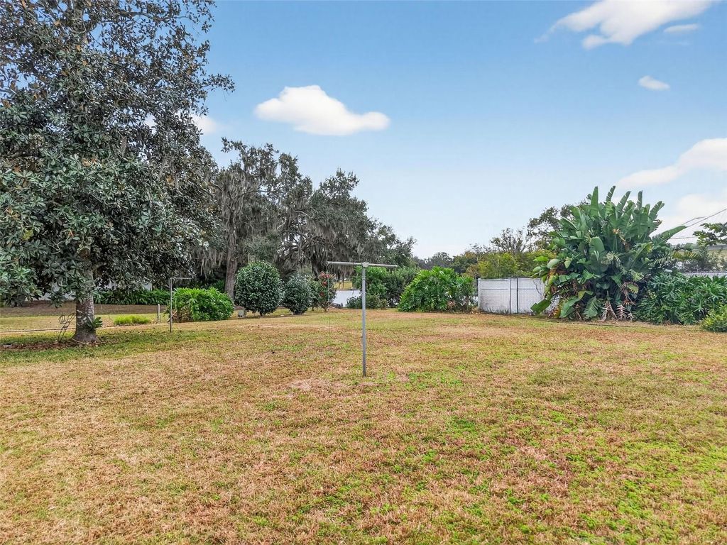 Image 3 of property listing at XXX S INDIANA AVE, Groveland, FL 34736