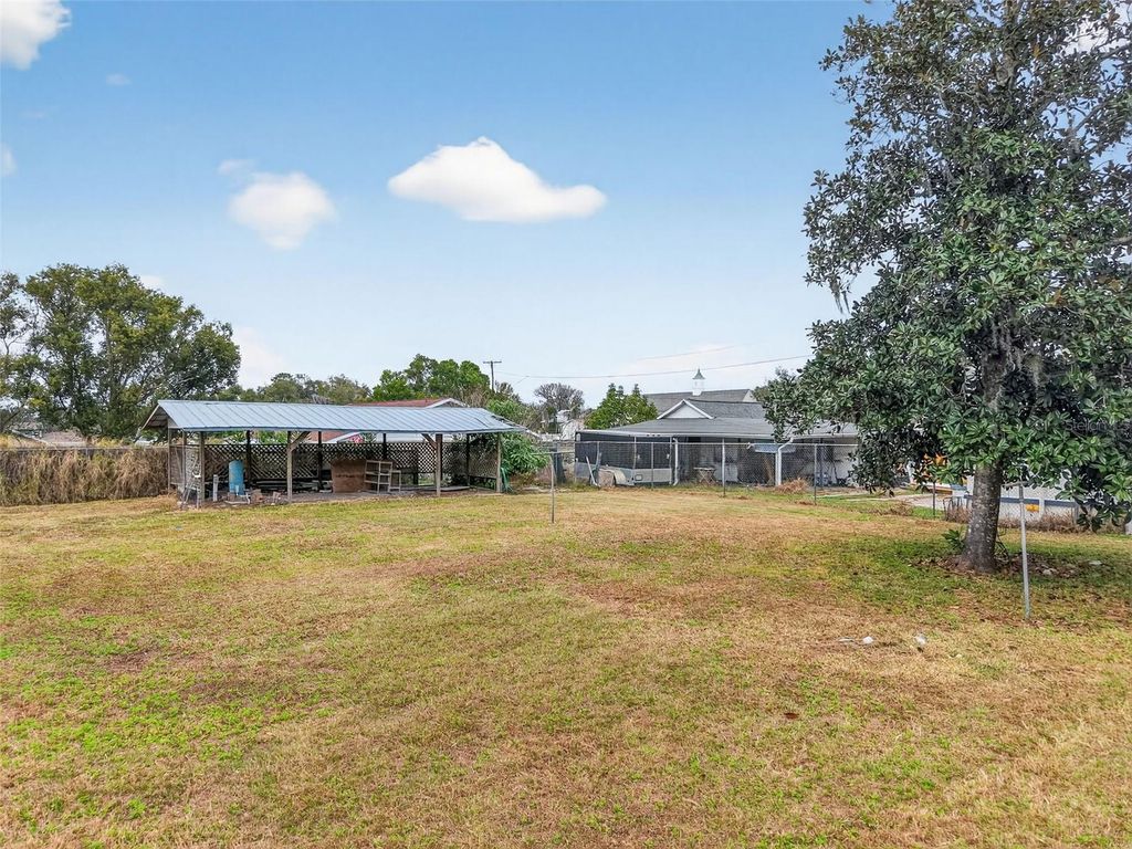 Image 4 of property listing at XXX S INDIANA AVE, Groveland, FL 34736