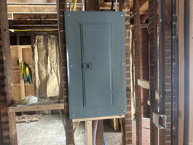 550 Lincolnway, Mishawaka, IN 46544