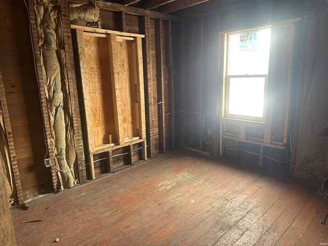 550 Lincolnway, Mishawaka, IN 46544