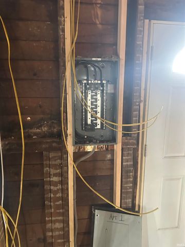 550 Lincolnway, Mishawaka, IN 46544