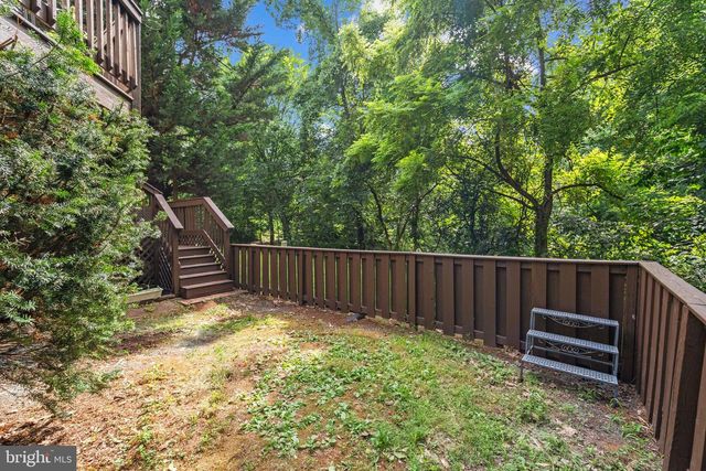 43774 LABURNUM SQ, Ashburn, VA 20147