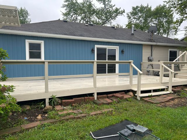 658 Apache Lane, Lowell, IN 46356