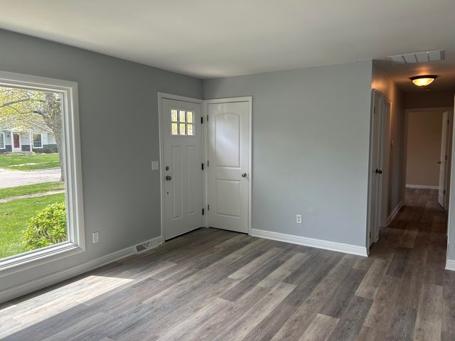 658 Apache Lane, Lowell, IN 46356