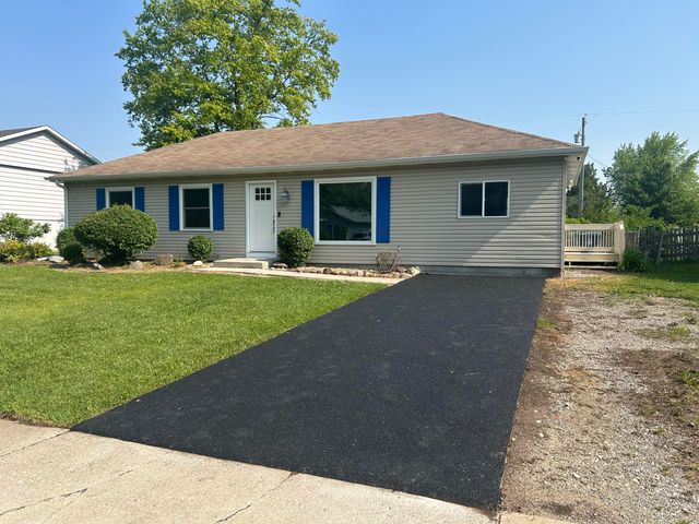 658 Apache Lane, Lowell, IN 46356
