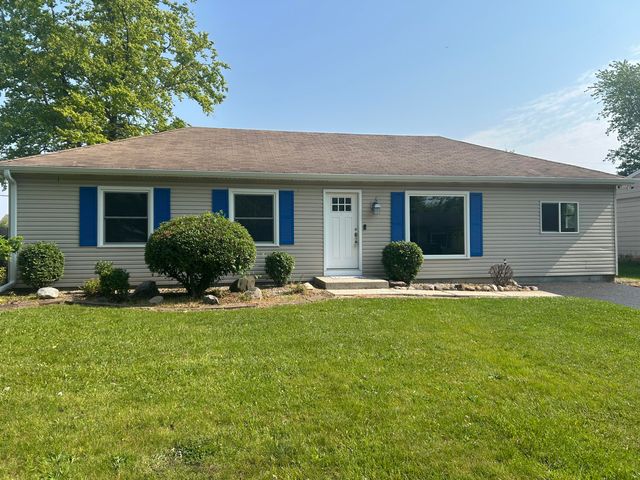 658 Apache Lane, Lowell, IN 46356