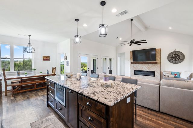 5675 Compass Way, Bluff Dale, TX 76433