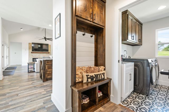 5675 Compass Way, Bluff Dale, TX 76433