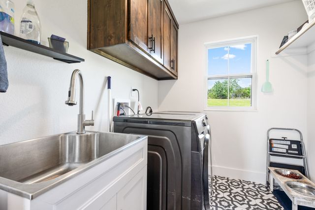 5675 Compass Way, Bluff Dale, TX 76433