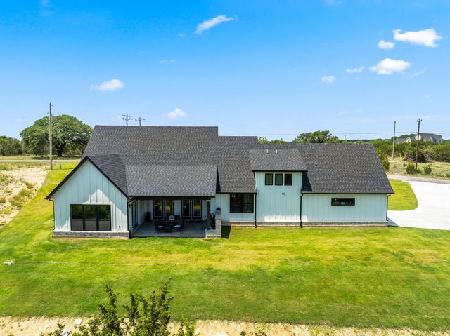 5675 Compass Way, Bluff Dale, TX 76433