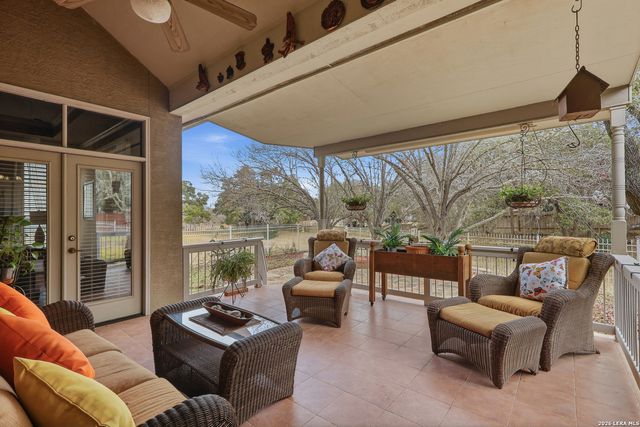 29736 No Le Hace, Fair Oaks Ranch, TX 78015